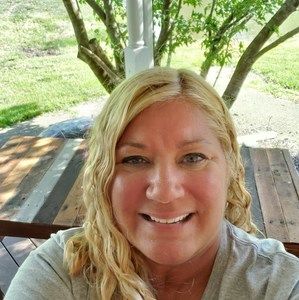 Meet your Posher, Rita